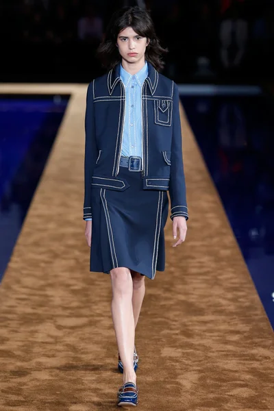 Look 2